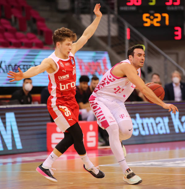 既包括进攻 既包括进攻