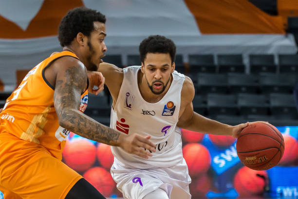 力和战术适 力和战术适