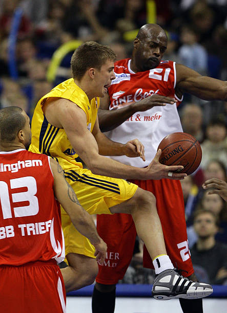 两个赛季 两个赛季